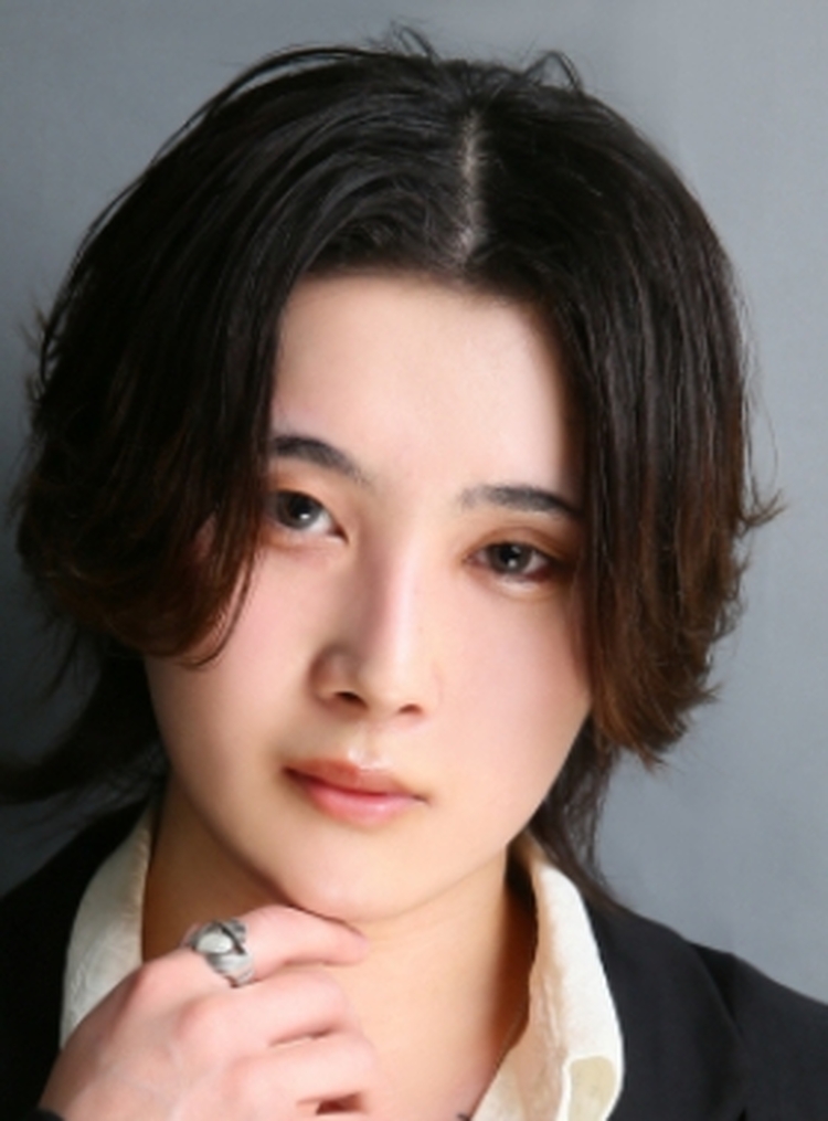 玲於